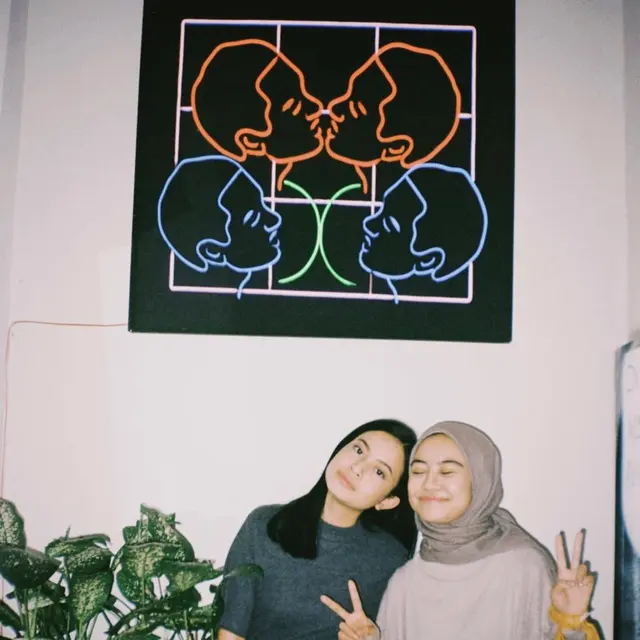 Disebut Mirip, Ini 6 Momen Keakraban Hanggini dengan Tsana