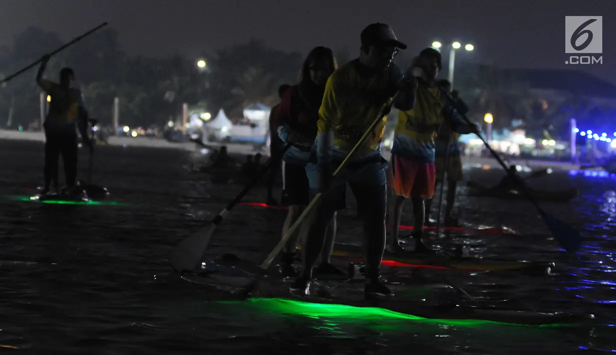 FOTO BPJS Ketenagakerjaan Gelar Night Paddling Tandai Kick Off BGISKM