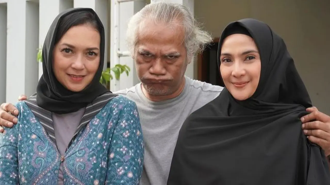 7 Potret Maudy Koesnaedi dalam Balutan Hijab, Cantik dan Manglingi