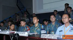 Citizen6, Surabaya: Berakhirnya latihan Operasi Amfibi (Opsfib) tersebut, ditutup Komandan Komando Pendidikan Operasi Laut (Dankodikopsla) Laksma TNI Yayat Achmad. (Pengirim: Penkobangdikal)