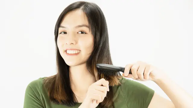 2. Tentukan Belahan Rambut