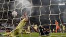 Bermain di St James' Park, Selasa (17/5/2022) The Gunners takluk dua gol tanpa balas dari tuan rumah. (AFP/Oli Scarff)