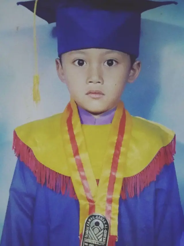 Genap Berusia 22 Tahun, Ini 6 Potret Transformasi Rizky Febian yang Makin Kece