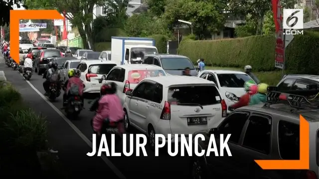 Libur Imlek warga mulai padati Kawasan Puncak, Bogor, Jawa Barat,