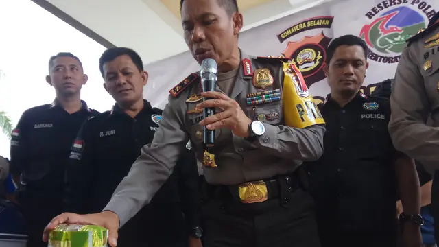 Pengedar Narkoba Bungkus Teh Tiongkok Tergiur Upah Ratusan Juta