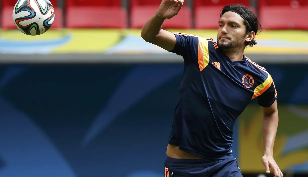 Mario Yepes merupakan pemain Kolombia yang saat ini usianya sudah menginjak angka 38 tahun. (REUTERS/Ueslei Marcelino)