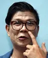 Belum lama ini Andika Kangen band kembali menjadi perbincangan. Bukan terkait karya yang sedang digarapnya, tapi kembali menjadi perbincangan lantaran video mesra dengan cewek. (Nurwahyunan/Bintang.com)