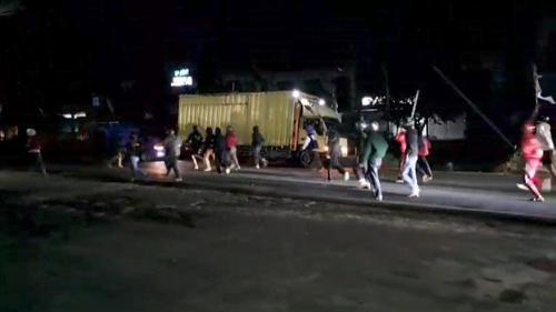 Aksi geng motor turun ke jalan bawa sajam di Jalan Raya Nasional Sukabumi-Bogor resahkan warga (Liputan6.com/Istimewa).