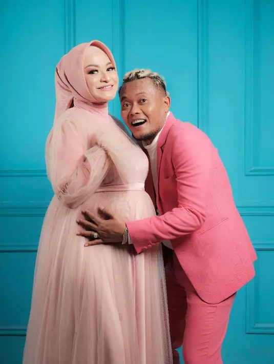 Maternity Shoot Nathalie Holscher dan Sule (Instagram/nathalieholscher)