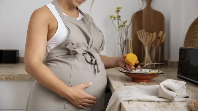 Salah satu stimulasi yang bisa dilakukan ibu hamil adalah tetap beraktivitas fisik