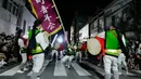 Menurut Buddhisme Jepang, Obon (juga dikenal sebagai Bon, atau Festival Bon) pada bulan Agustus adalah waktu dalam setahun ketika orang mati mengunjungi orang yang masih hidup. (AP Photo/Hiro Komae)
