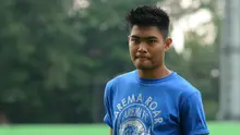 Kurniawan Kartika Ajie dapat durasi kontrak terpanjang di Arema besama Dedik Setiawan. (Bola.com/Iwan Setiawan)