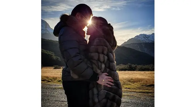 7 Potret Cetar Syahrini dan Reino Barack saat Bulan Madu di Bora-Bora dan Selandia Baru