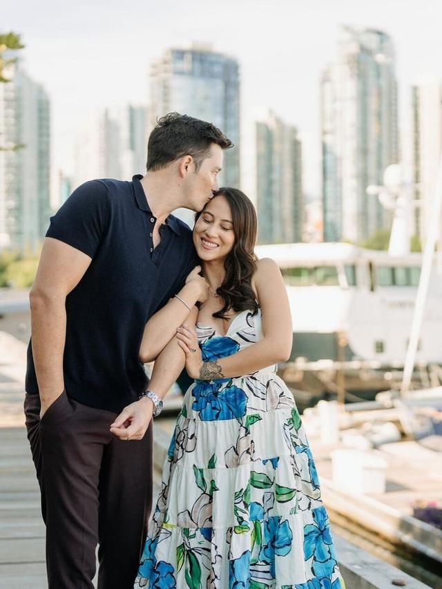 Liburan Mike Lewis dan Janisaa Pradja di Kanada