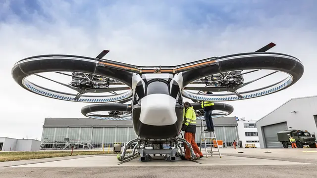 Airbus memamerkan inovasi terbaru yakni taksi terbang yang bernama eVTOL. (Foto: airbus.com)
