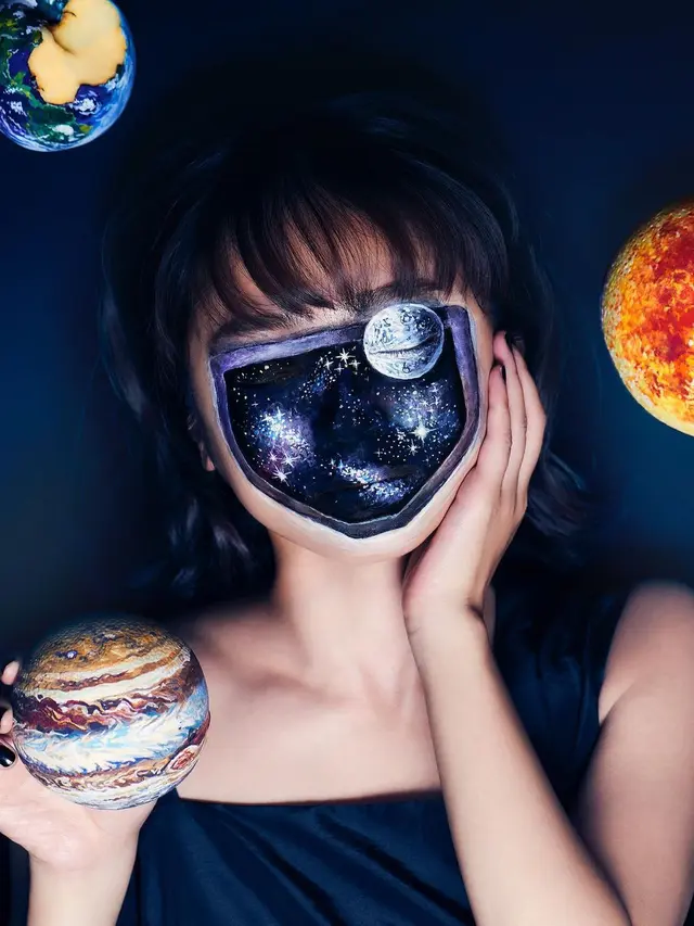 Gabungkan Body Painting dan Makeup, 7 Ilustrasi Ilusi Optik Ini Curi Perhatian
