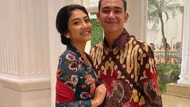 Adipati Dolken - Canti Tachril (Foto: Instagram/@cantitachril)