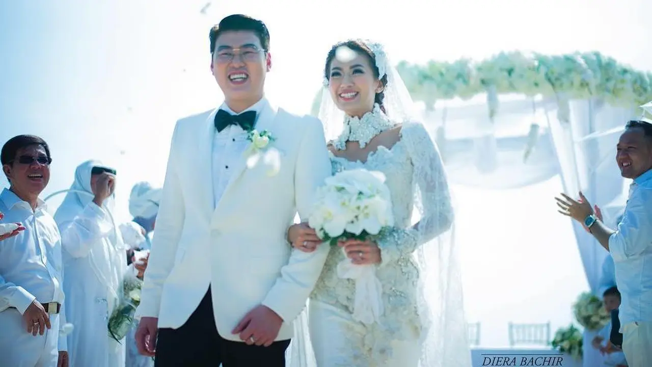 Asty Ananta dan Hendra