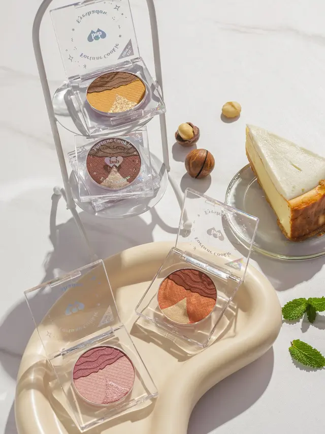 Eyeshadow BNB/dok.BNB