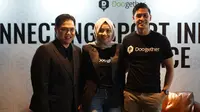 Erick Thohir, Presiden Komisaris MAHAKA Grup (kiri), Shinta Dhanuwardoyo dan Fauzan Gani, CEO Doogether saat jumpa pers peluncuran aplikasi Doogether  (Mulyono Sri Hutomo/Liputan6.com)