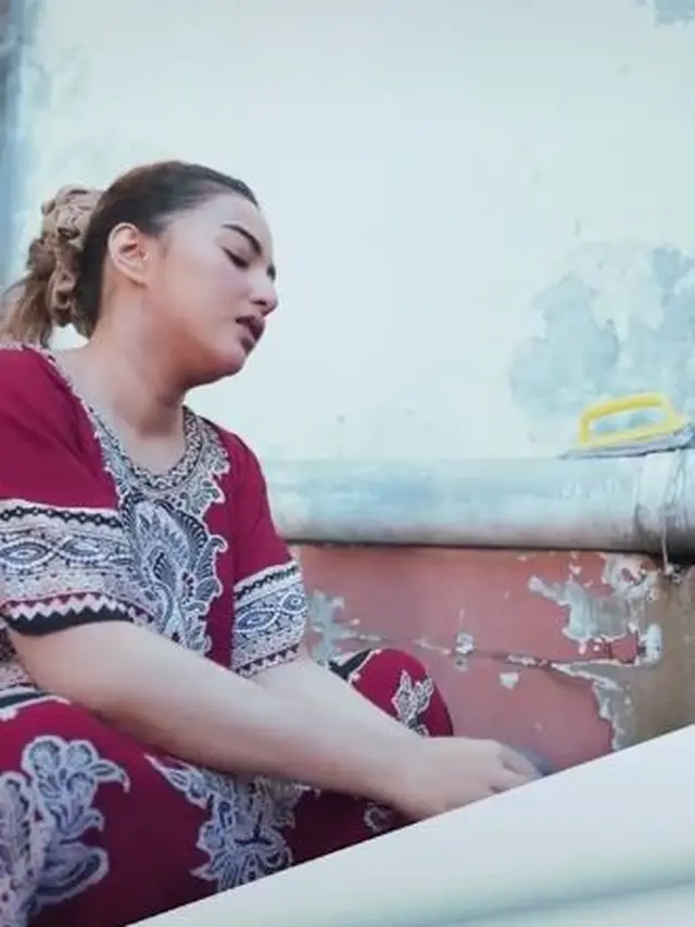 7 Potret Icha Larissa, Seleb TikTok yang Disebut Mirip Ashanty