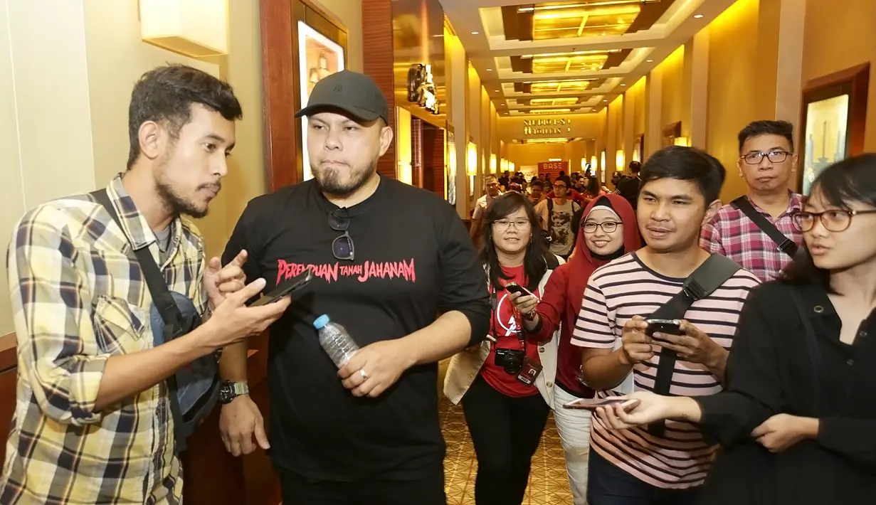 Pendapat Joko Anwar tentang bioskop Senen yang mudah diakses. (Bambang E Ros/© Fimela.com)