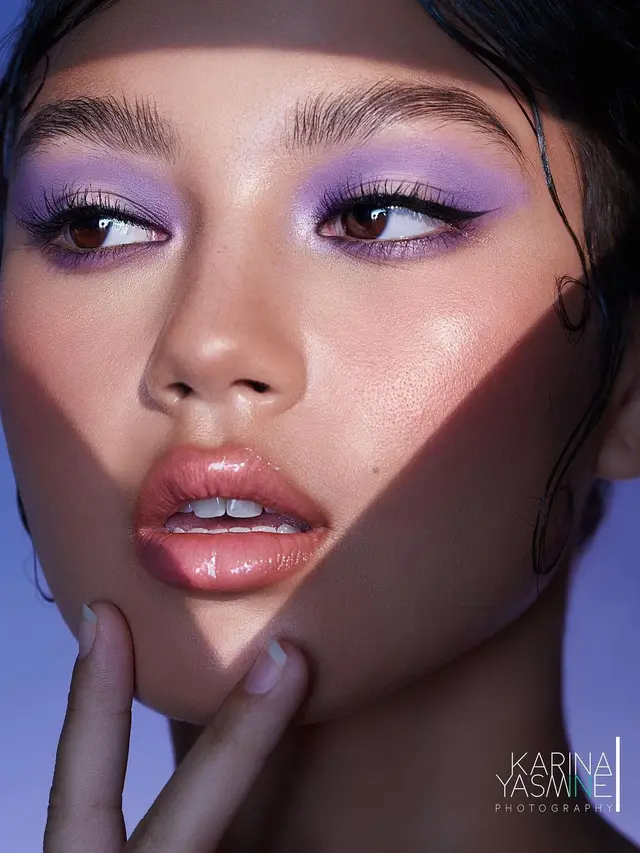 Biasa Natural, Ini 6 Pesona Saskia Chadwick Saat Tampil dengan Makeup Tebal