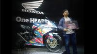 Muhaimin Firdaus modifikasi kreatif CBR250RR Virtual Modification Challenge 2018. (Bola.com/Benediktus Gerendo Pradigdo)