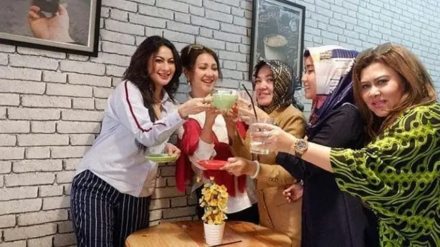 Diana Pungky 'Jinny Oh Jinny' yang awet muda.