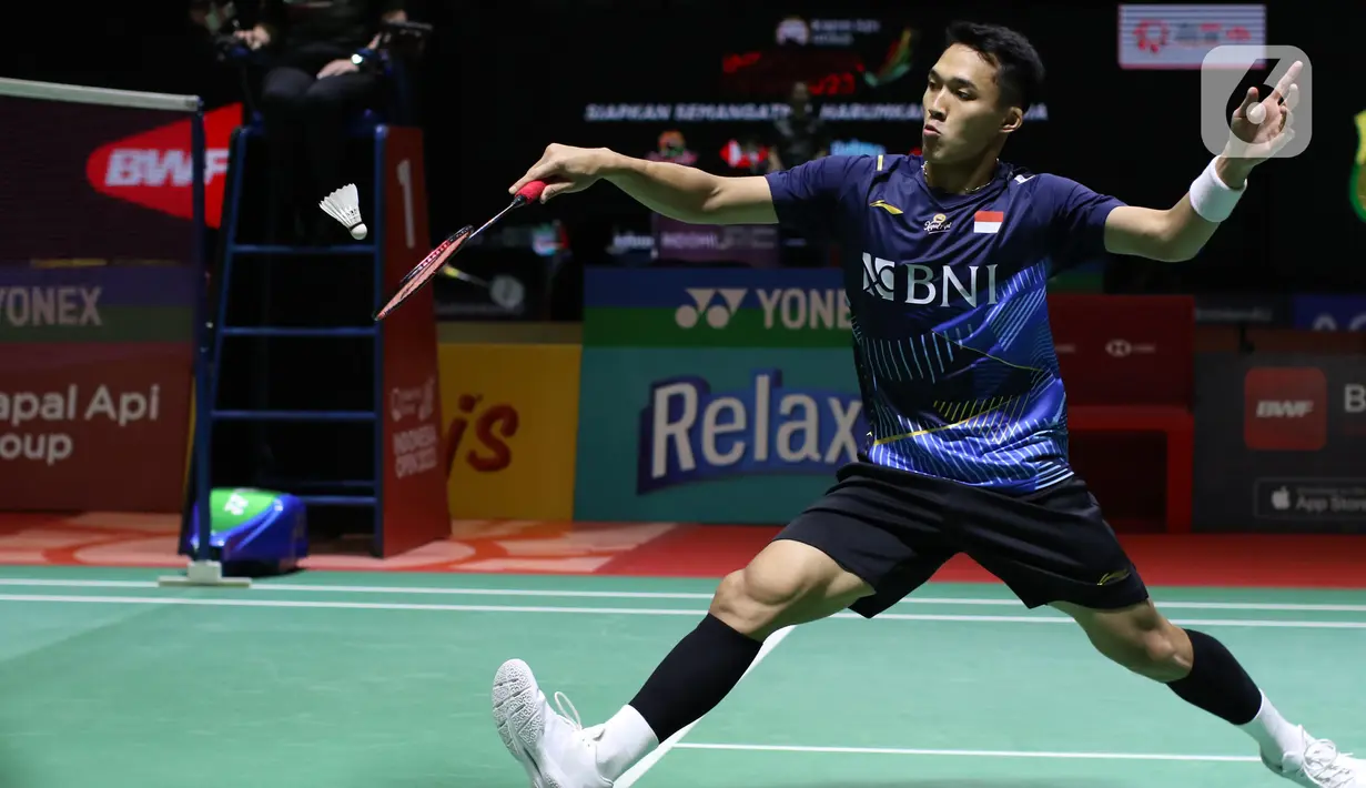 Jojo menang dua set langsung 21-17, 21-10 dalam waktu 39 menit. (Liputan6.com/Helmi Fithriansyah)