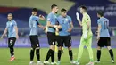 Hasil ini membuat Uruguay finis sebagai runner up Grup A Copa America 2021 dengan mengemas 7 poin di bawah Argentina yang mengoleksi 10 poin. Uruguay maju ke babak perempatfinal dan akan menghadapi Kolombia. (AP/Silvia Izquierdo)