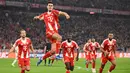 Sementara itu, Bayern sudah ditunggu ujian berat di semifinal menghadapi PSG. (AP Photo/Lennart Preiss)