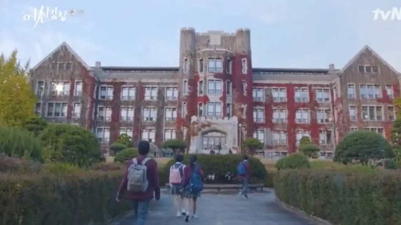 Kampus Terbaik di Korea Selatan dari Lokasi Syuting True Beauty Hingga Tempat Belajar Song Joong Ki