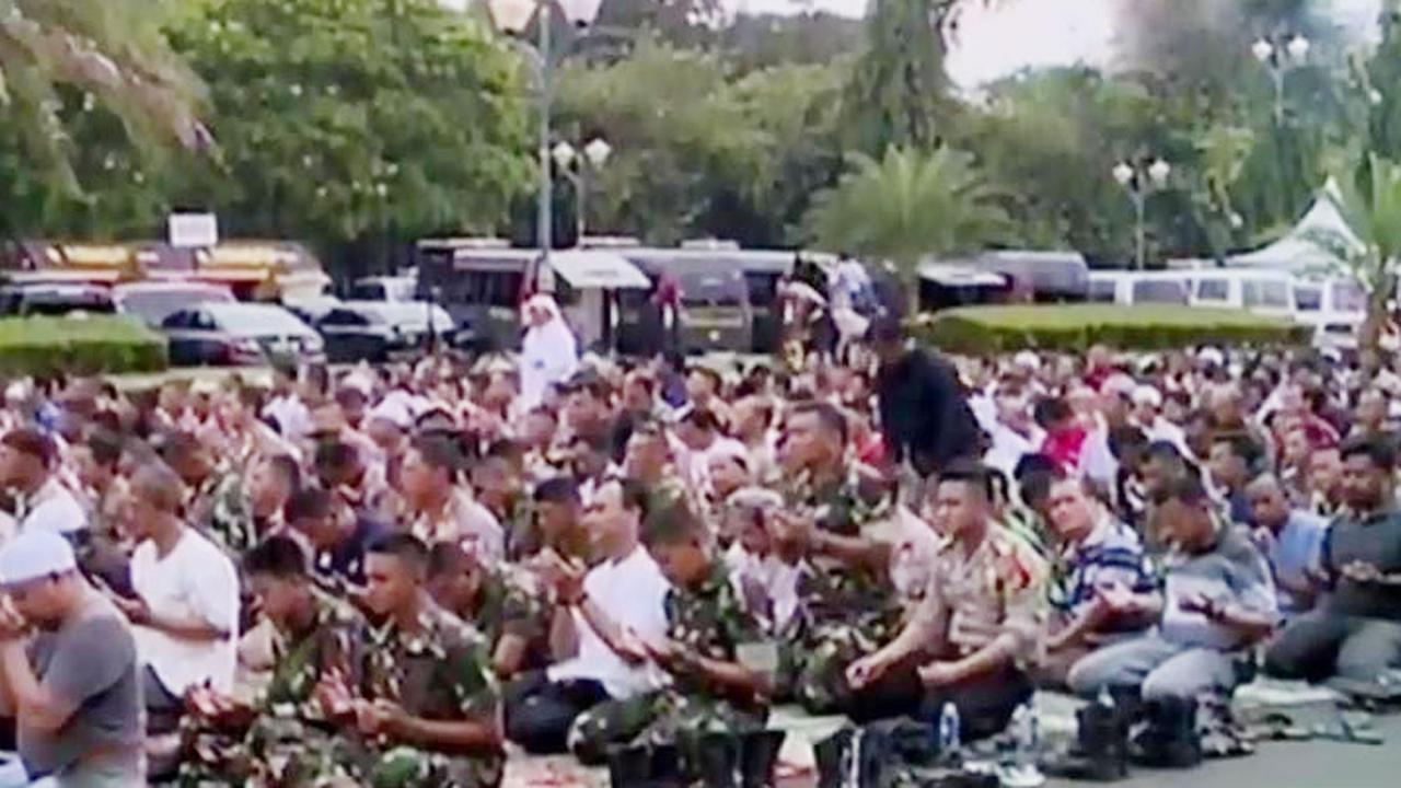 Segmen 1: Demo 4 November hingga Rekayasa Lalu Lintas Polisi