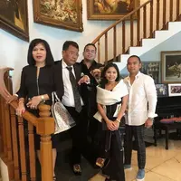 6 Transformasi Rumah Hotman Paris Dulu Vs Sekarang, Kini Bak Istana (IG/hotmanparisofficial)