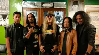Band rock asal Surabaya Plat L merilis single baru. (Dian kurniawan/Liputan6.com)