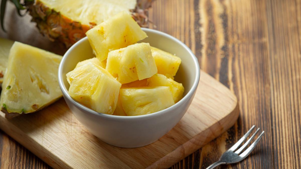 7 Cara Mengupas Nanas Agar Tidak Gatal dan Aman Dikonsumsi, Cocok untuk Pemula