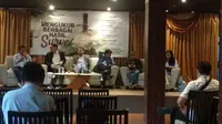 Diskusi bertema 'Mengukur Berbagai Hasil Survei' yang digelar Emrus Corner di Restoran Gado-Gado Boplo, Jakarta. (Liputan6.com/Putu Merta Surya Putra)