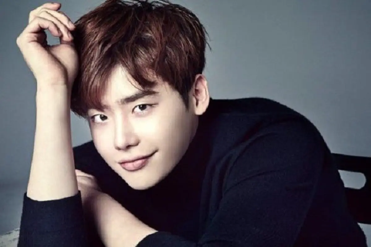 Lee Jong Suk