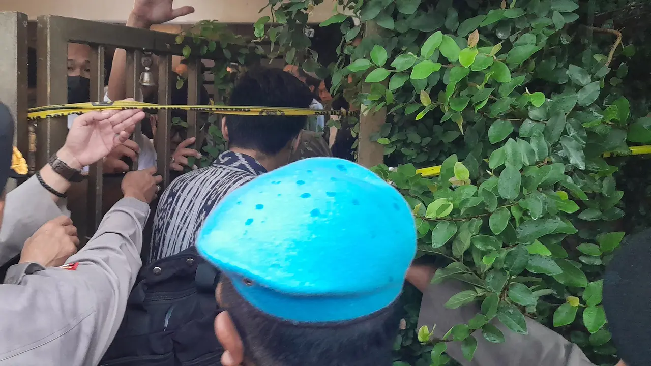 Majelis Hakim Pengadilan Negeri Jakarta Selatan, JPU, hingga pengacara menyambangi TKP pembunuhan Brigadir J, Rabu (4/1/2023).