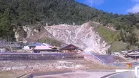 Tugu Kerukunan dan Pagi di Bukit Kasih Kanonang