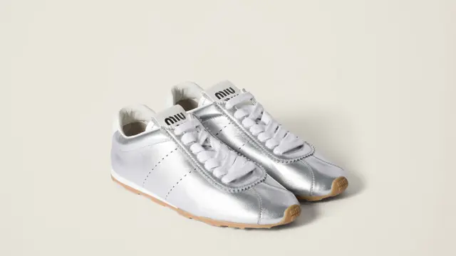 Miu Miu Plume mordoré calfskin sneakers
