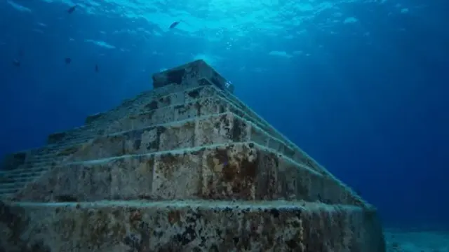 7 Tujuan Wisata Paling Misterius di Dunia Ini Bikin Geleng Kepala