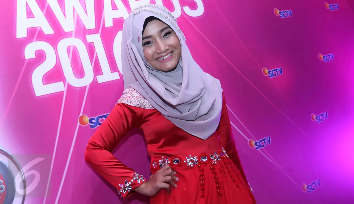 Fatin Shidqia saat menghadiri Infotainment Awards di Studio 6 Emtek City, Daan Mogot, Jakarta, Jumat (22/1/2016). (Liputan6.com/Herman Zakharia)