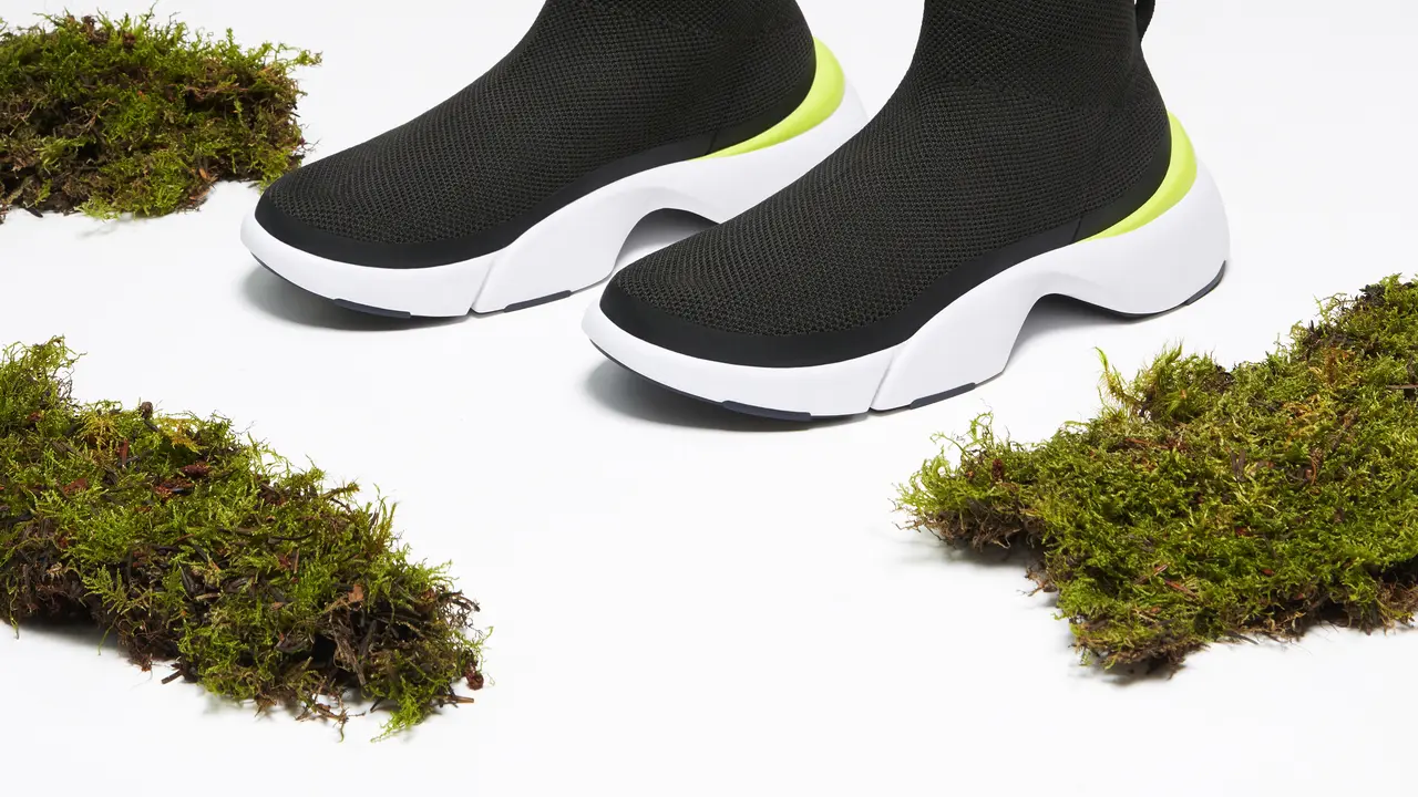 4Ward, Sneakers Ramah Lingkungan dan Serbaguna dari Charles & Keith
