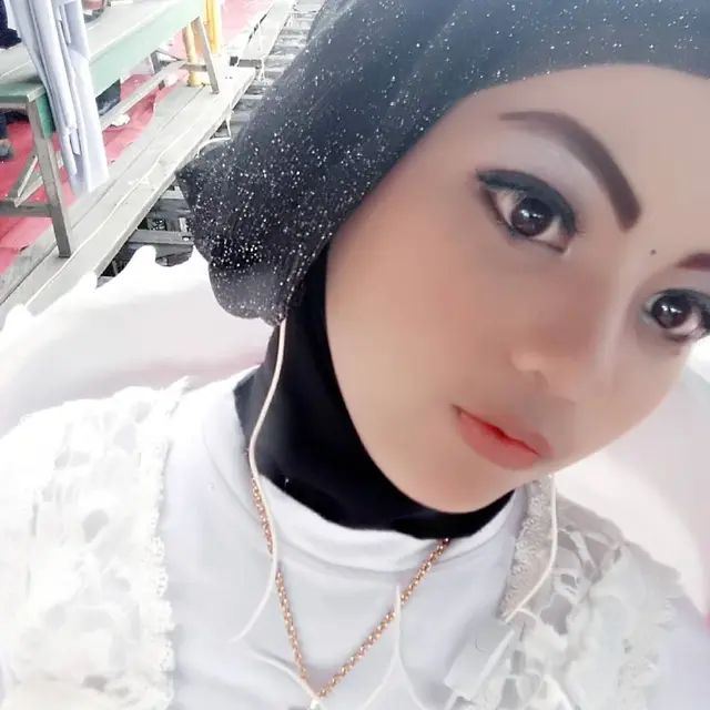 6 Potret Lawas Putri Isnari DA Sebelum Ikut Dangdut Academy, Sosok Sederhana