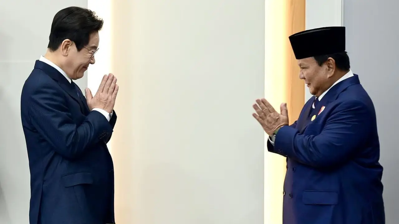 Presiden Prabowo Subianto menggelar pertemuan bilateral dengan Presiden Korea Selatan (Korsel), Lee Jae Myung di Hwabaek International Convention Center, Gyeongju, Korea Selatan, Sabtu (1/11/2025) (Biro Pers Sekretariat Presiden)