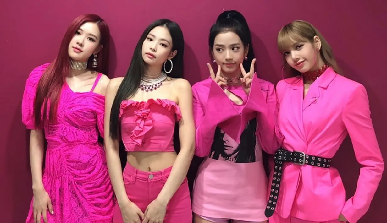 Beberapa waktu lalu, BLACKPINK merilis mini album pertamanya yang berjudul Square Up. Album yang dirilis pada 15 Juni ini berhasil menguasai beberapa chart musik Korea dan International. (Foto: soompi.com)