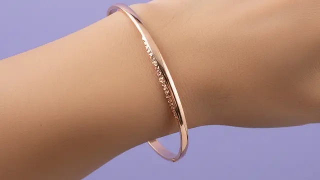 Model Gelang Emas Tipis untuk Layering Gaya 2026. Gemini