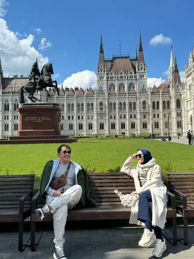 Zaskia Adya Mecca dan Hanung Bramantyo (Instagram/zaskiaadyamecca)